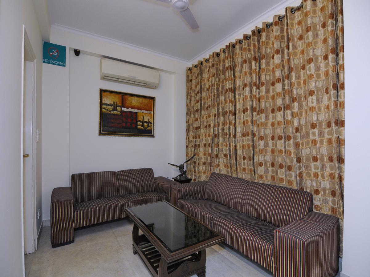 Hotel Mehra Residency At The Airport Neu-Delhi Exterior foto